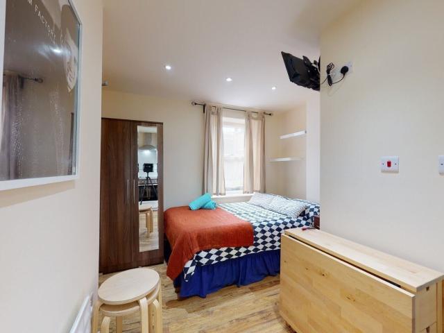 Flat for rent in Cricklewood, Cricklewood