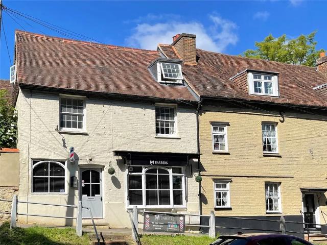 Flat for rent in Hillview, Surrey