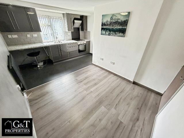 Flat for rent in Harts Hill, Dudley