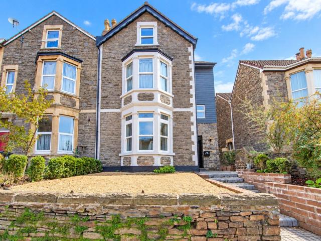 Flat for rent in Kingswood, South Gloucestershire