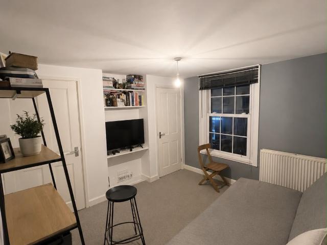 Flat for rent in Golden Valley, Gloucestershire