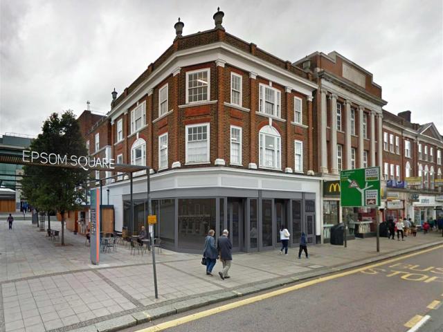 Flat for rent in Woodcote, Epsom