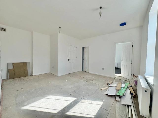 Flat for rent in Brompton, Gillingham