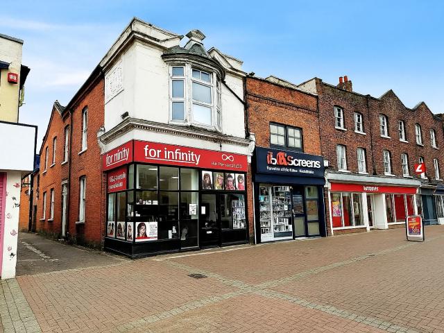 Flat for rent in Priddy's Hard, Middlecroft