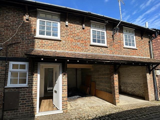 Flat for rent in Missendens Community Board, South Heath