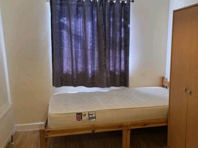 Flat for rent in London Borough of Hounslow, Feltham