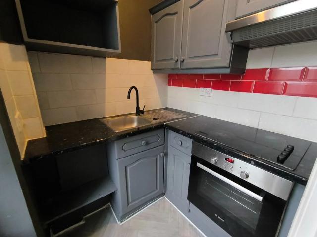 Flat for rent in London Borough of Ealing, Greater London