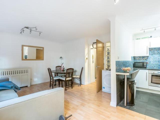 Flat for rent in Charlotteville, Guildford