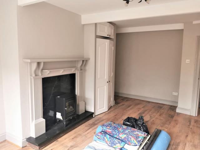 Flat for rent in Knighton
