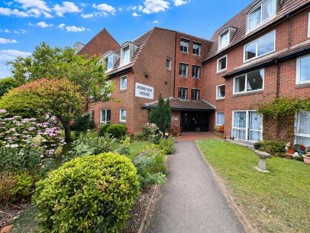 Flat for rent in Lee-on-the-Solent, Middlecroft