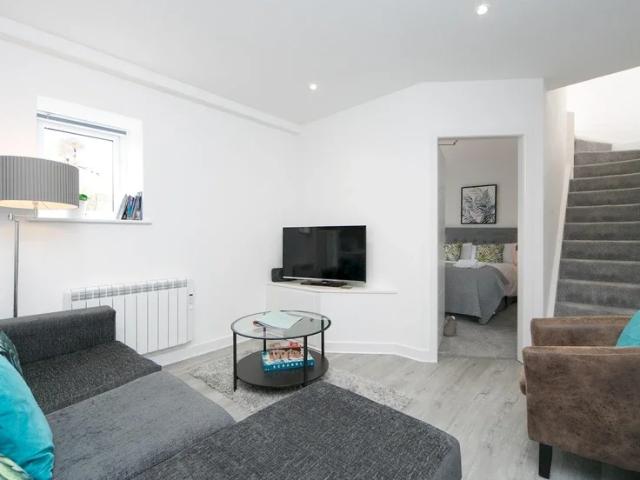 Flat for rent in Llanfaelog, Rhosneigr