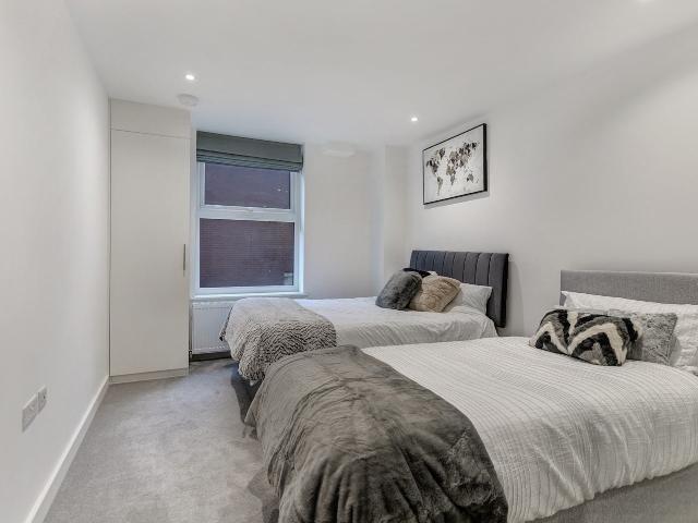 Flat for rent in Chalvey, Slough