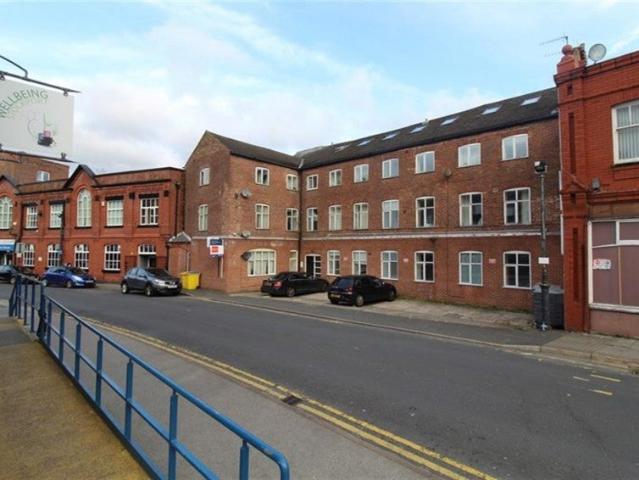 Flat for rent in Portwood, Greater Manchester