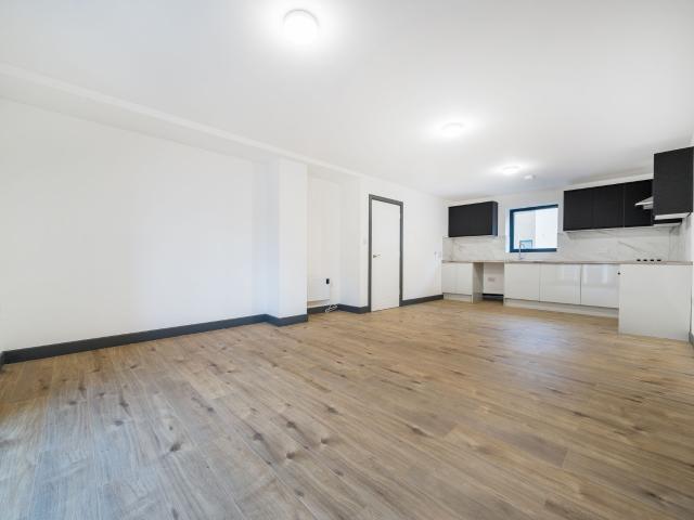 Flat for rent in Street, Somerset