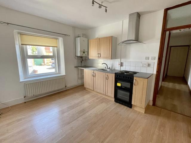 Flat for rent in Street, Somerset