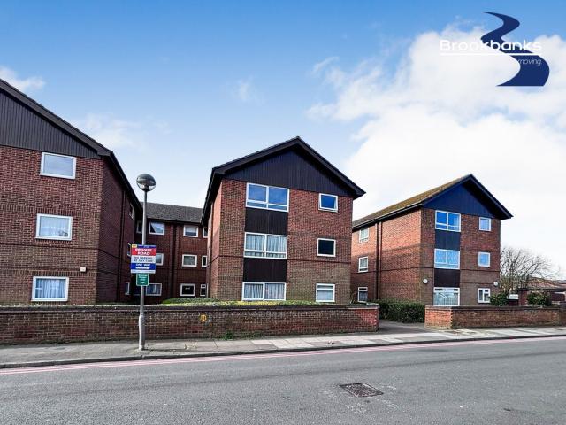 Flat for rent in Swanley, The Butts