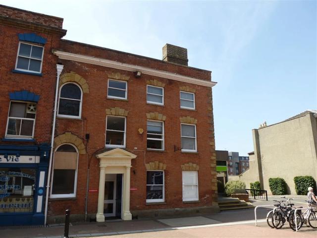 Flat for rent in Wilton, Rumwell