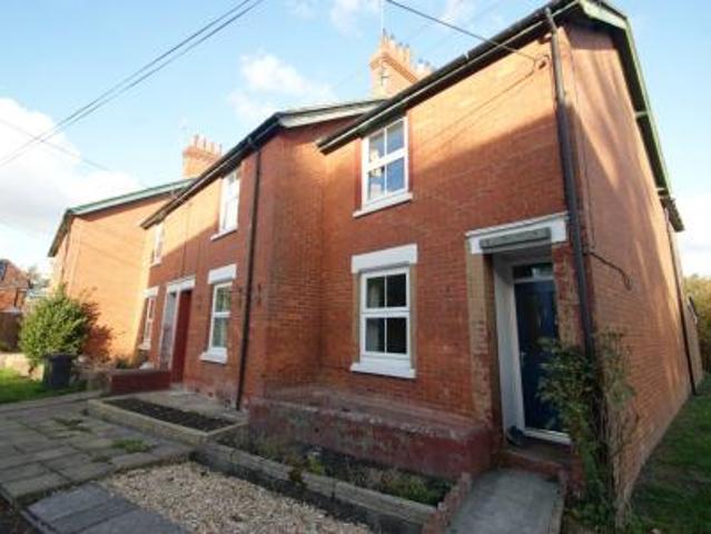 Flat for rent in Barton Stacey, Hampshire