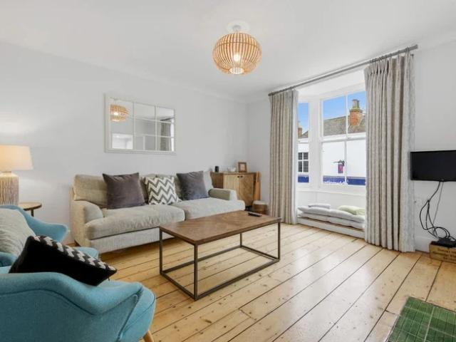 Flat for rent in Thurston Park, The Bridge