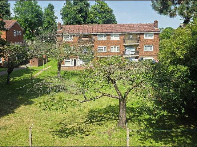 Flat for rent in Woodford Green, Greater London