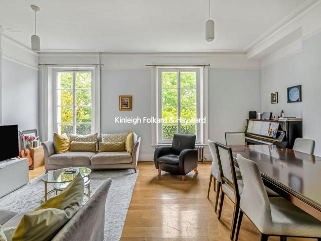 Flat for rent in Highbury, Highbury