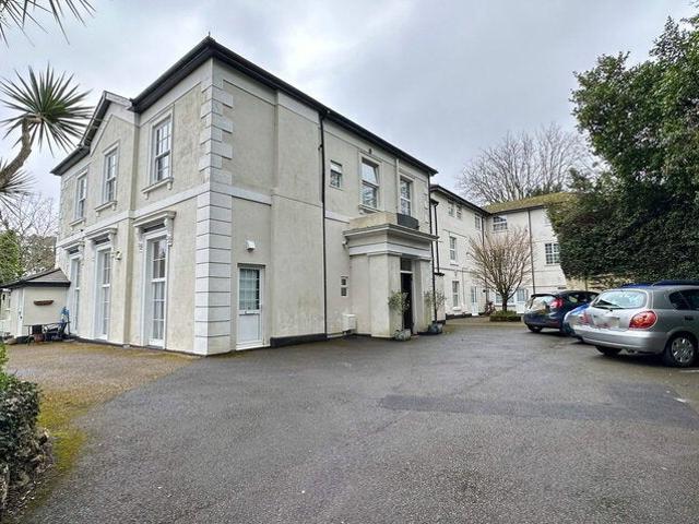 Flat for rent in Wellswood, Torquay
