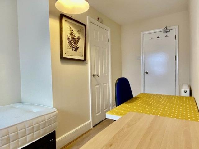 Flat for rent in Highfield, City Of Southampton
