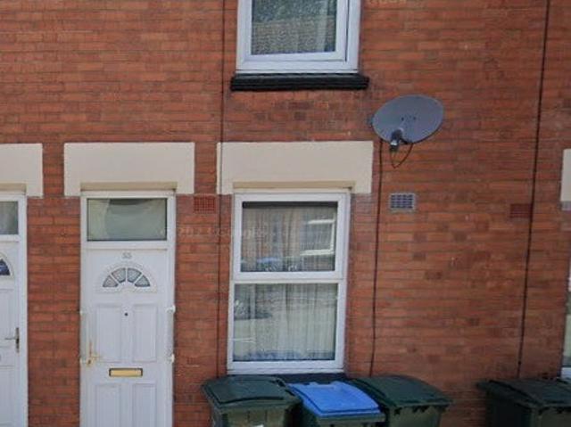 Flat for rent in Ball Hill, West Midlands