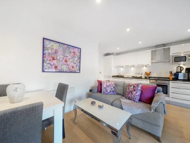 Flat for rent in Kentish Town, Greater London