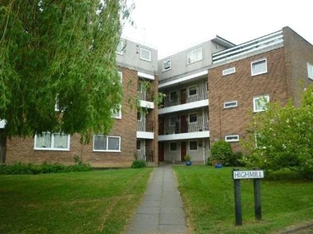 Flat for rent in Kings Hill, Colliers End