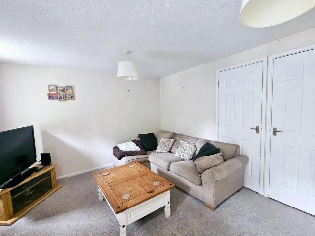 Flat for rent in Hill, City Of Southampton