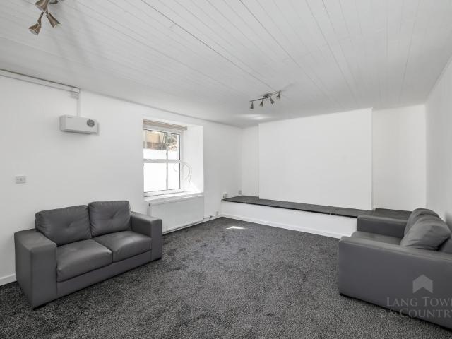 Flat for rent in Greenbank, Mount Wise