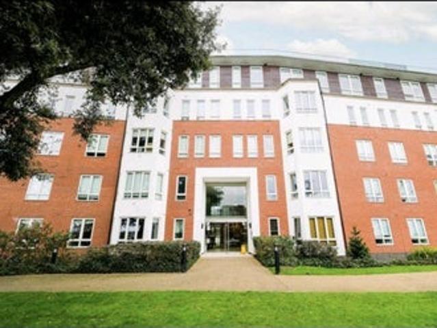 Flat for rent in London Borough of Redbridge, Greater London