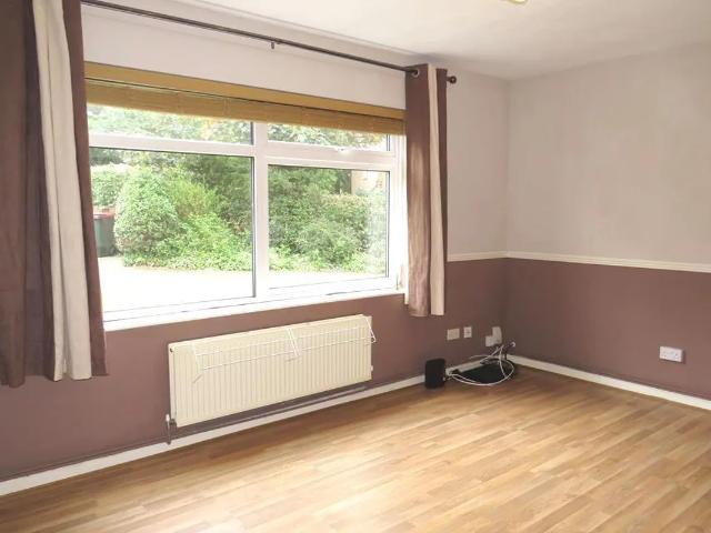 Flat for rent in Glynde, West Sussex