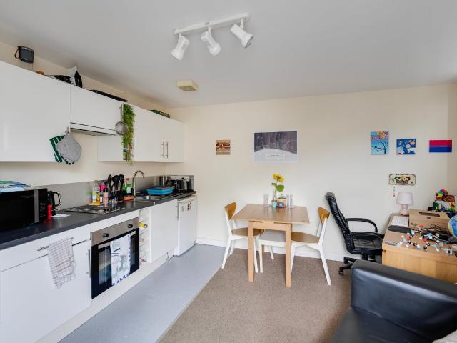 Flat for rent in Strode, Devon
