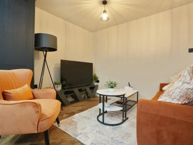 Flat for rent in Saint George's, South Yorkshire