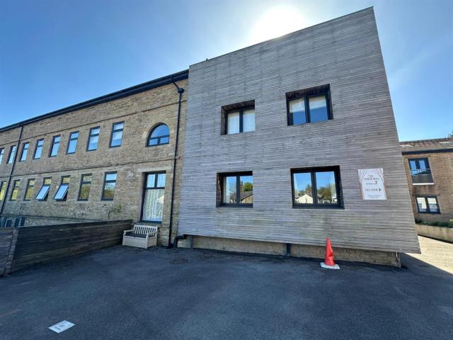 Flat for rent in Helmshore, Rossendale