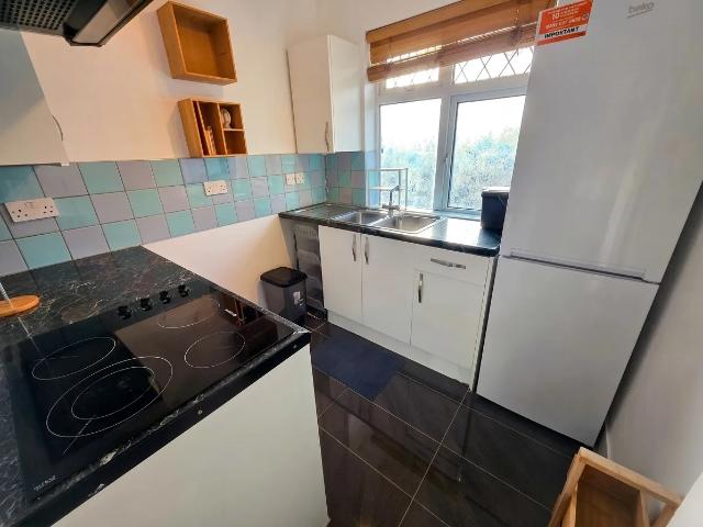 Flat for rent in Hendon, Greater London