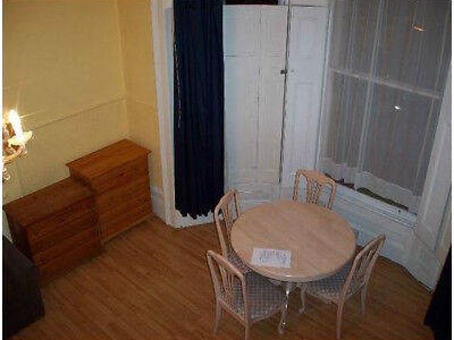 Flat for rent in Royal Borough of Kensington and Chelsea, Greater London