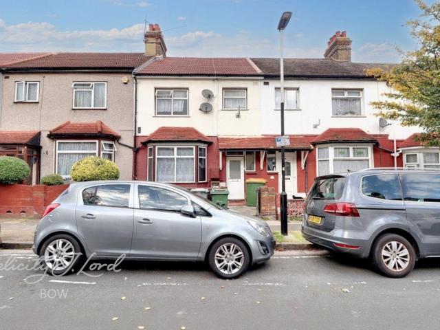 Flat for rent in Greater London