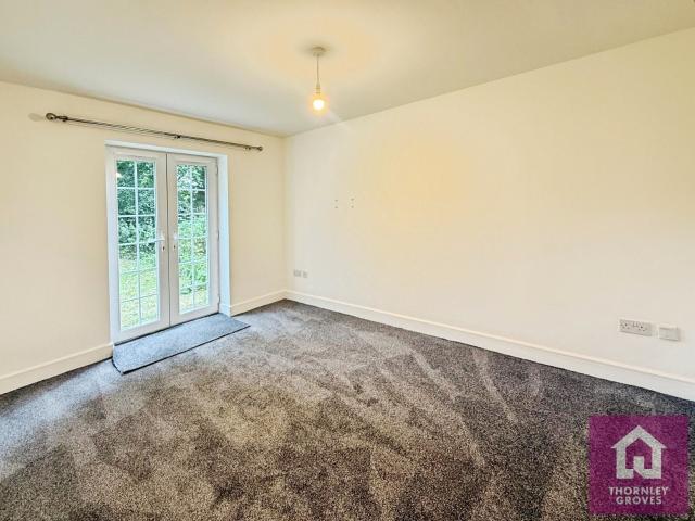 Flat for rent in Burnden, Lee Bank