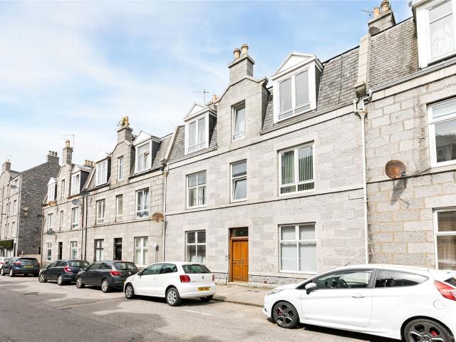 Flat for rent in Ferryhill, Ballindoch