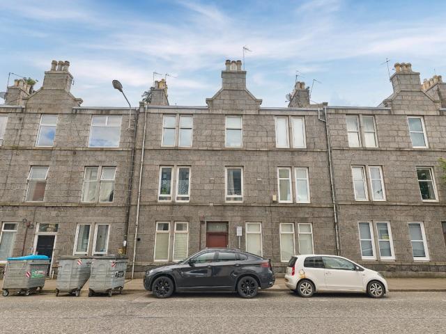 Flat for rent in Ferryhill, Ballindoch