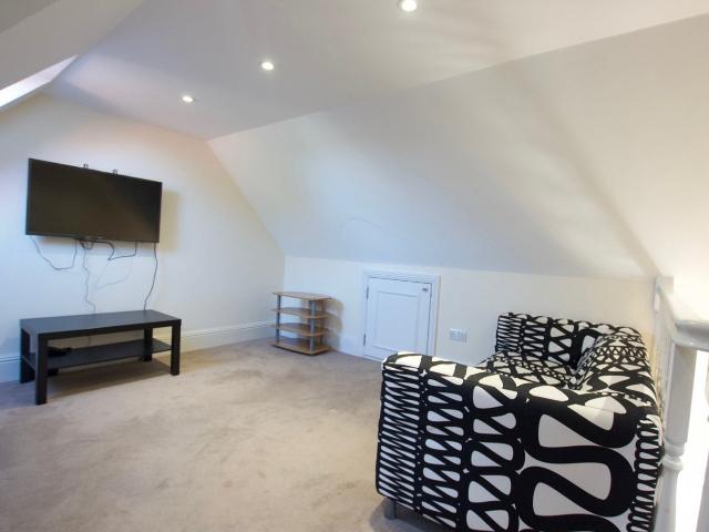 Flat for rent in Preston, Greater London