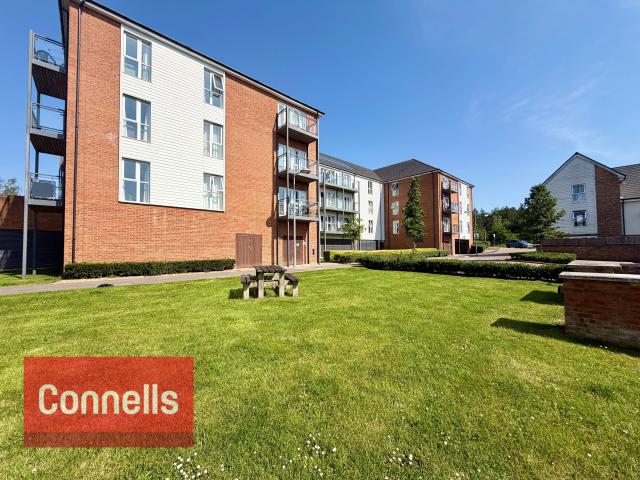 Flat for rent in Kilnwood Vale, Horsham