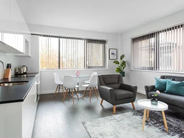 Flat for rent in St Albans, Five Acres
