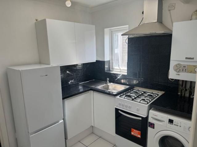 Flat for rent in Holywell Estate, North Watford