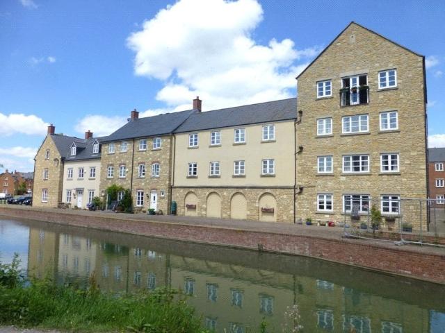 Flat for rent in Selsley, School House