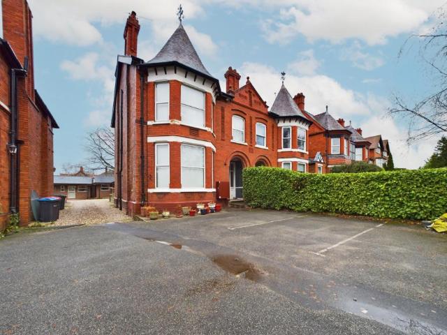 Flat for rent in Hoole, Two Mills
