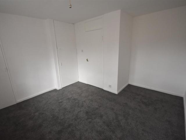 Flat for rent in Woodchurch, Upton